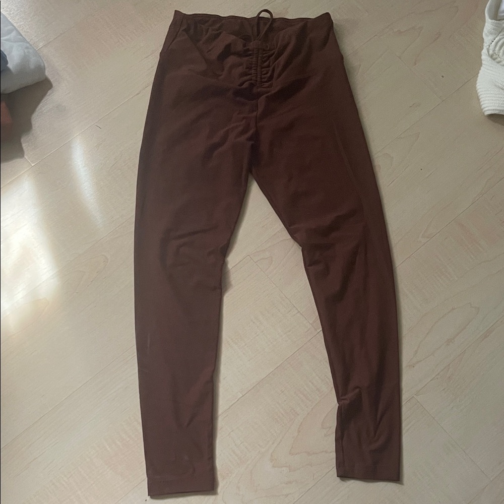 Brown High-Waisted Leggings